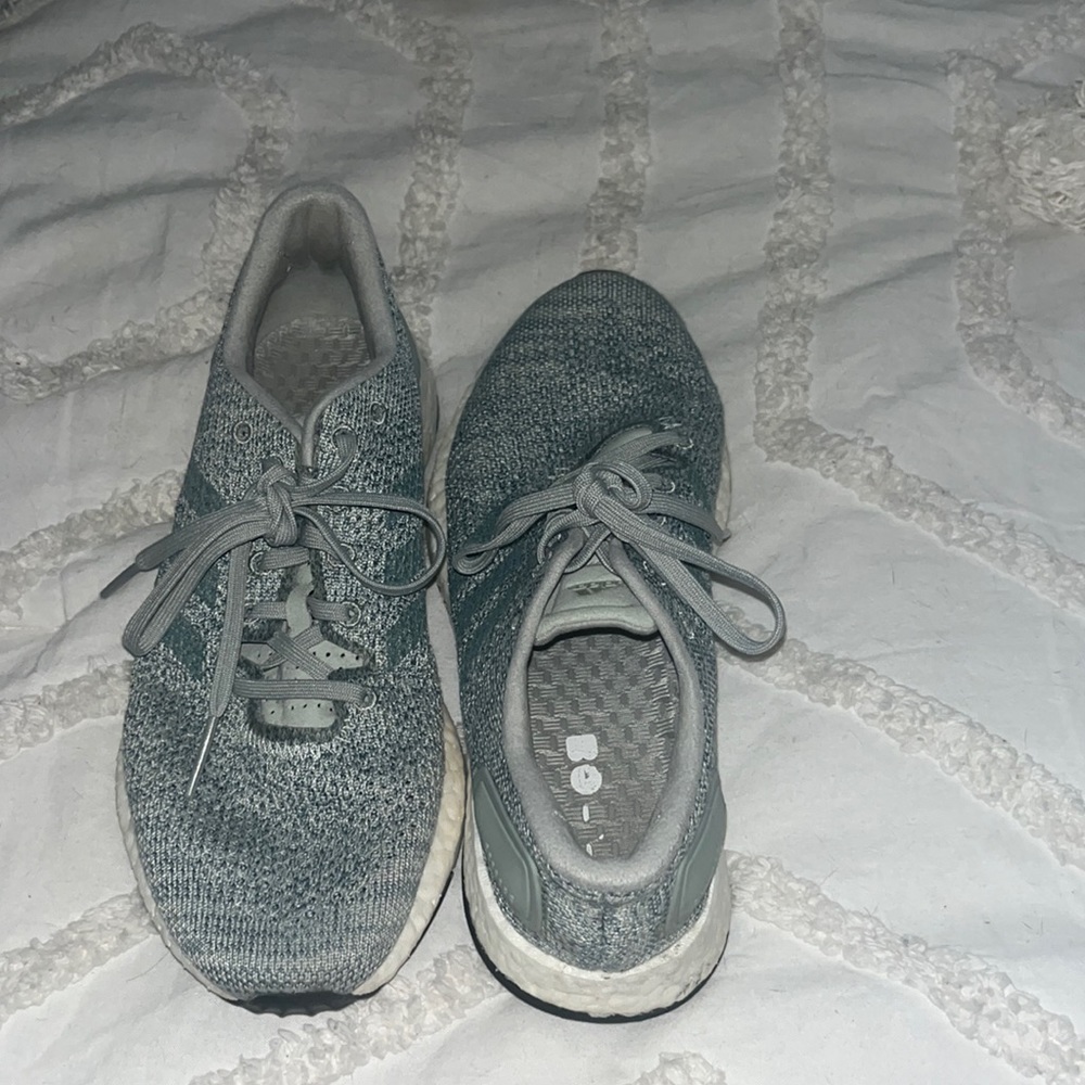 Adidas boost tennis shoes